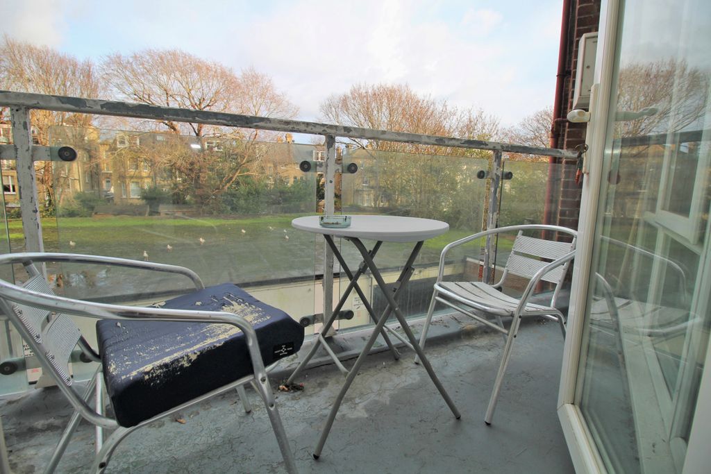 Property photo 2 of 12 66