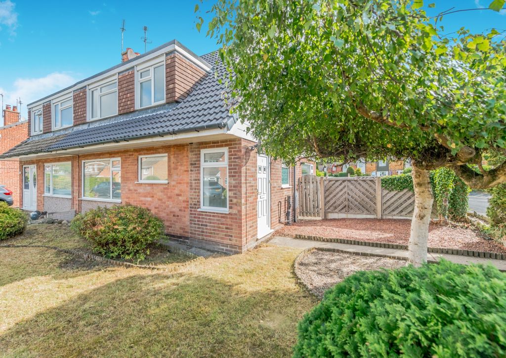 Property photo 2 of 19
