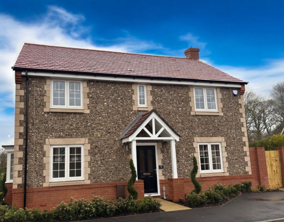 Property photo 1 of 9