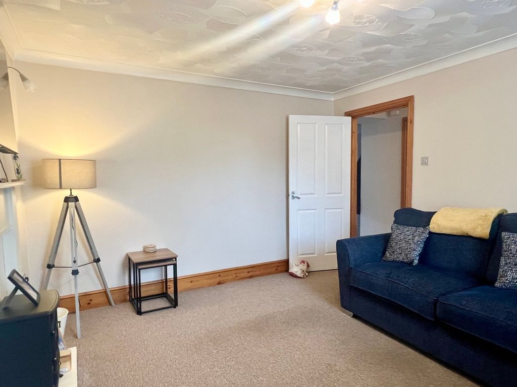 Property photo 3 of 24