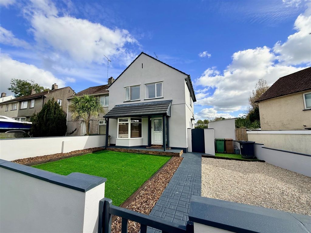Property photo 1 of 13 Butt Park Road, Honicknowle, Plymouth Pl5 3Nw