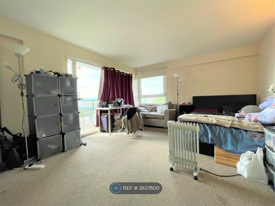 Property photo 2 of 5