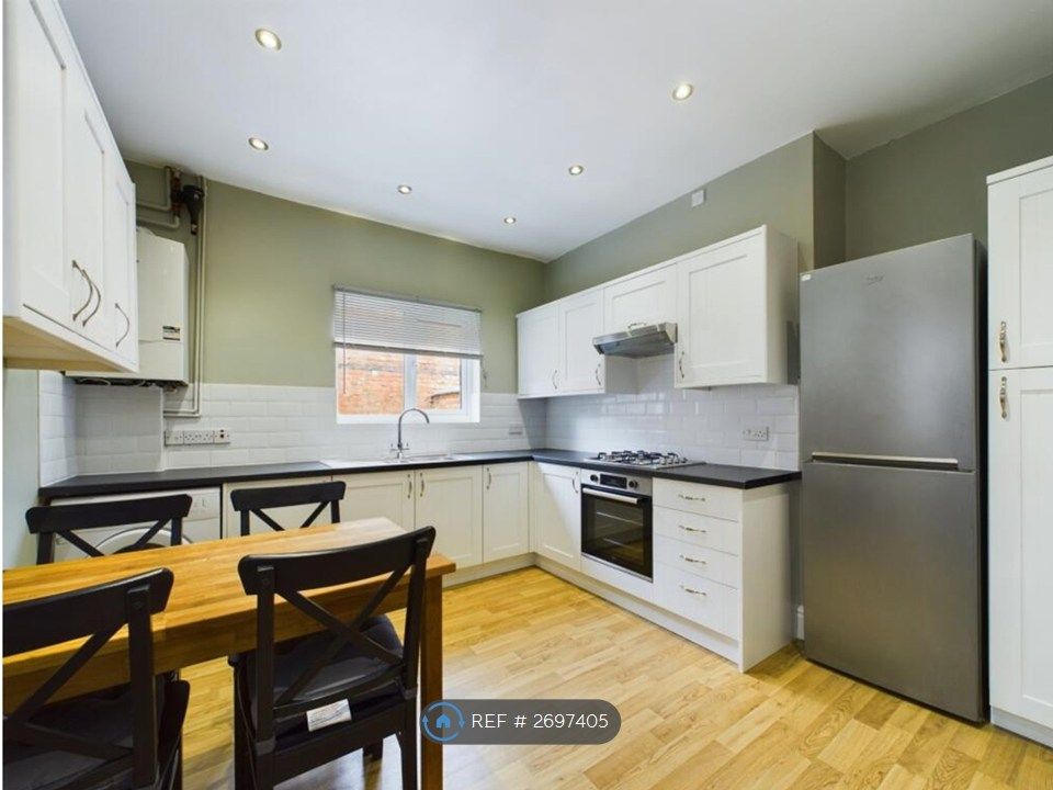 Property photo 2 of 5