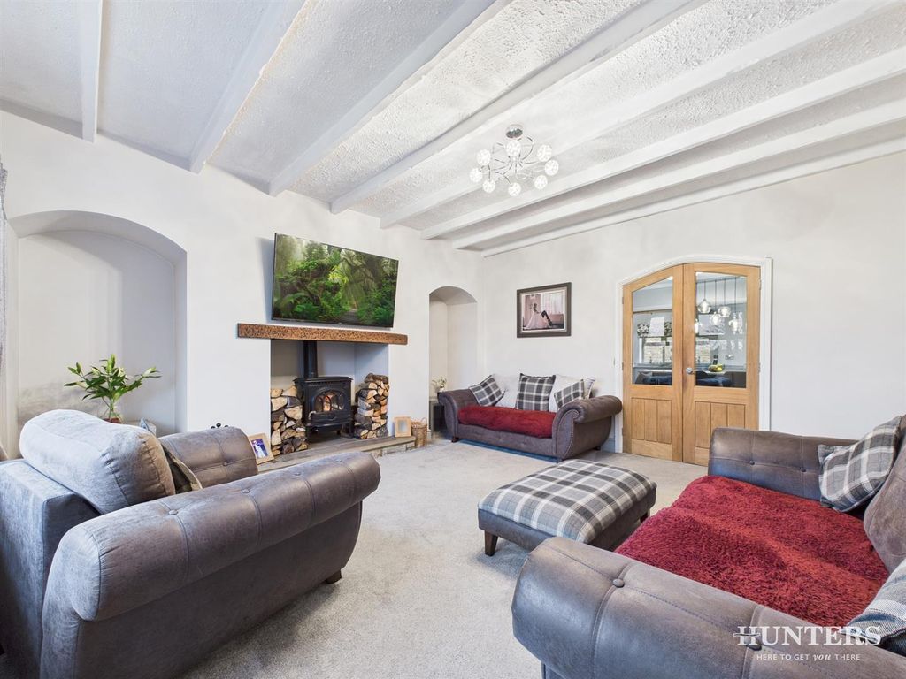 Property photo 3 of 33 Cam05287G0-Pr0149-Still002.Jpg