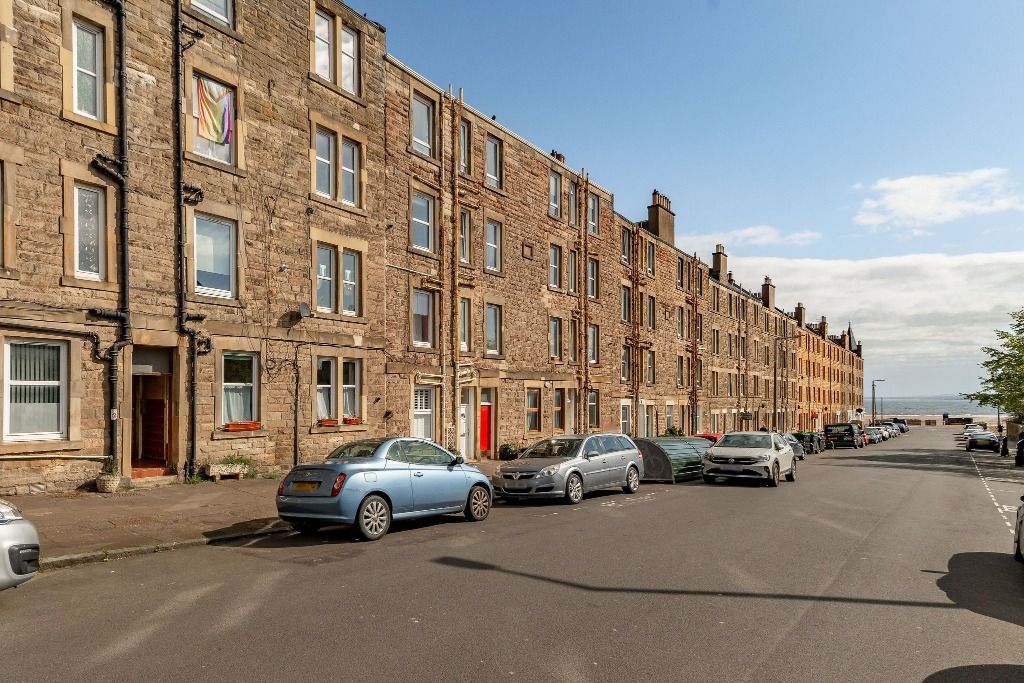 Property photo 1 of 6 Photo 1