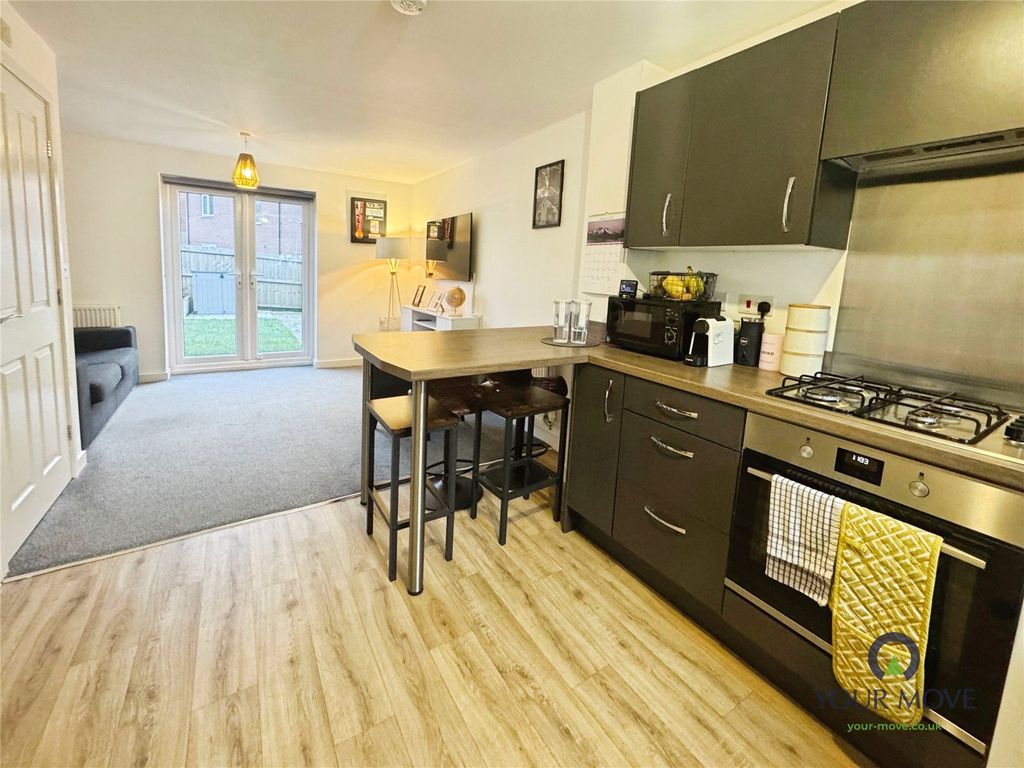 Property photo 3 of 11 Picture No. 06