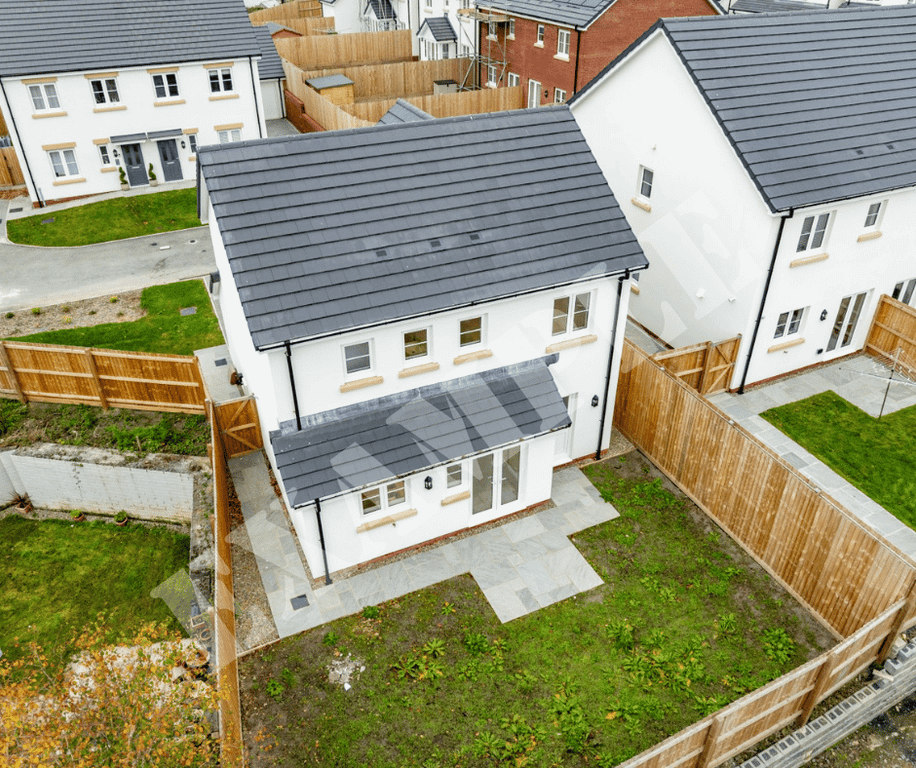 Property photo 3 of 21