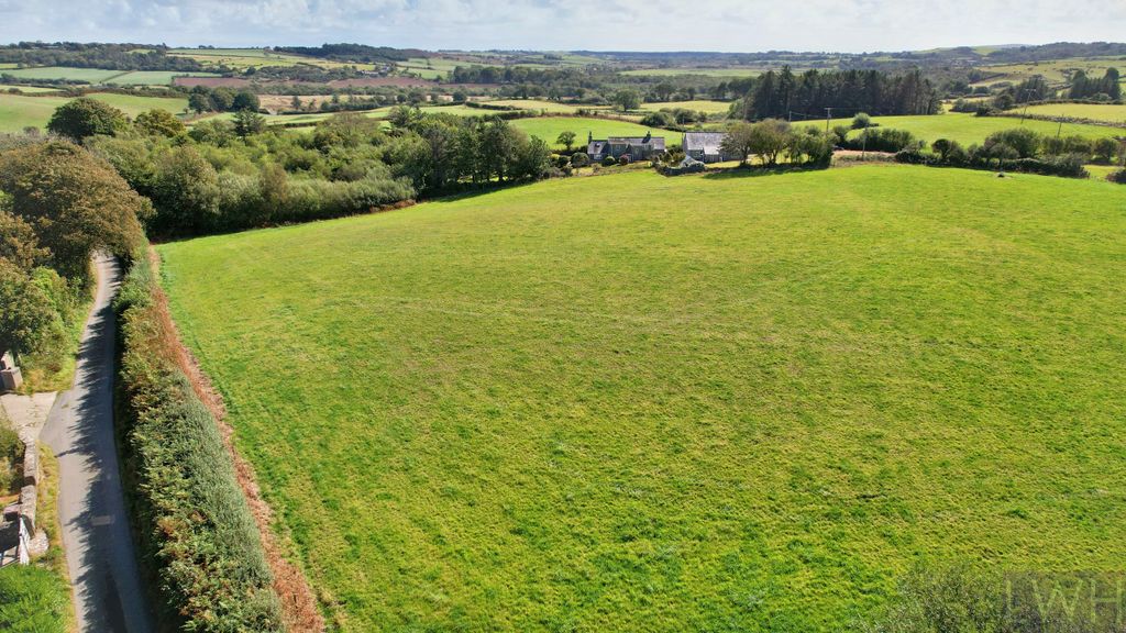 Property photo 2 of 28 Field