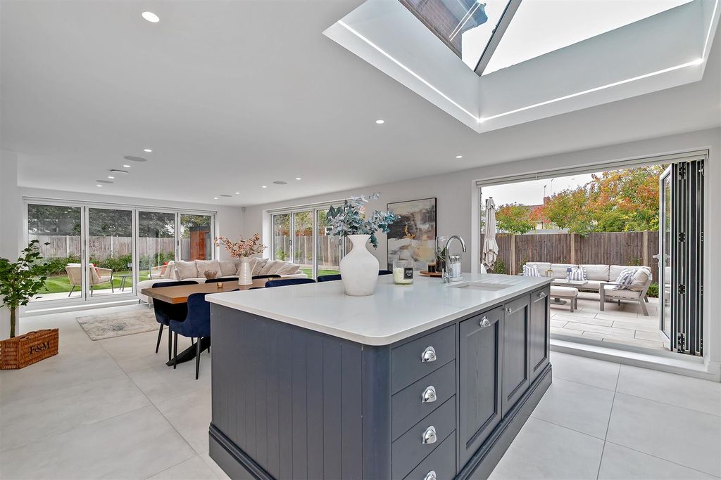 Property photo 2 of 35 1Ellenbrookcres-31.Jpg