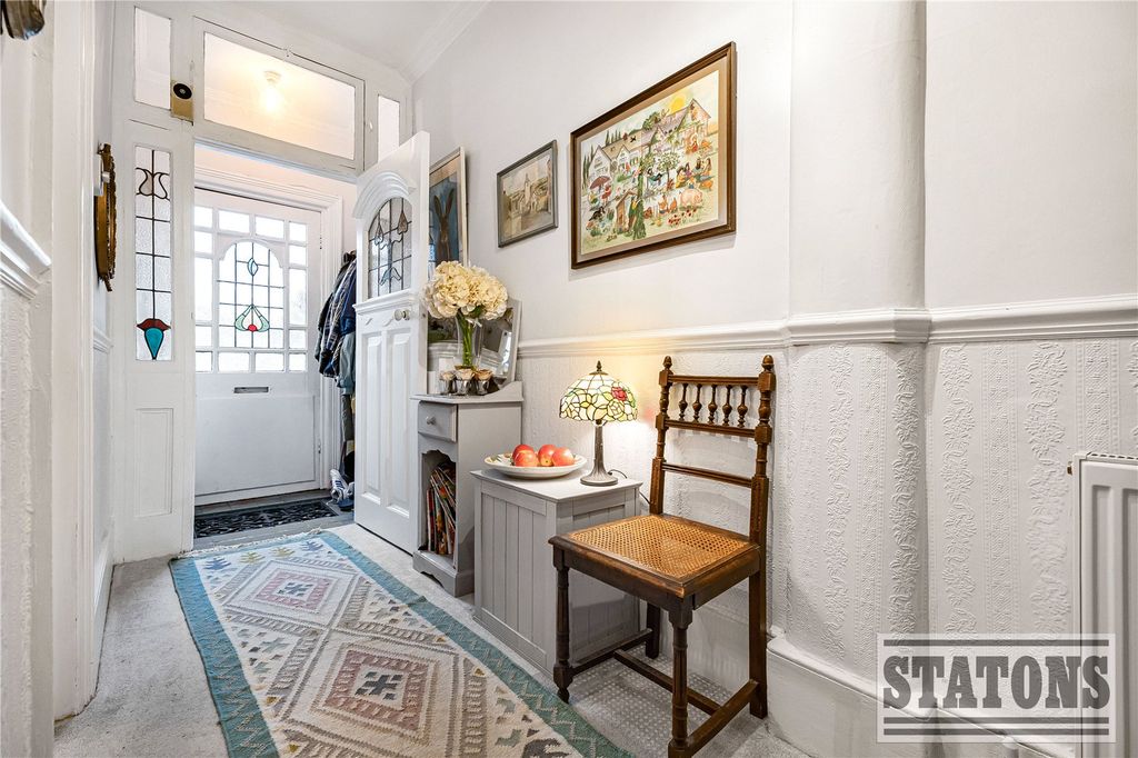 Property photo 2 of 22 Picture No. 04