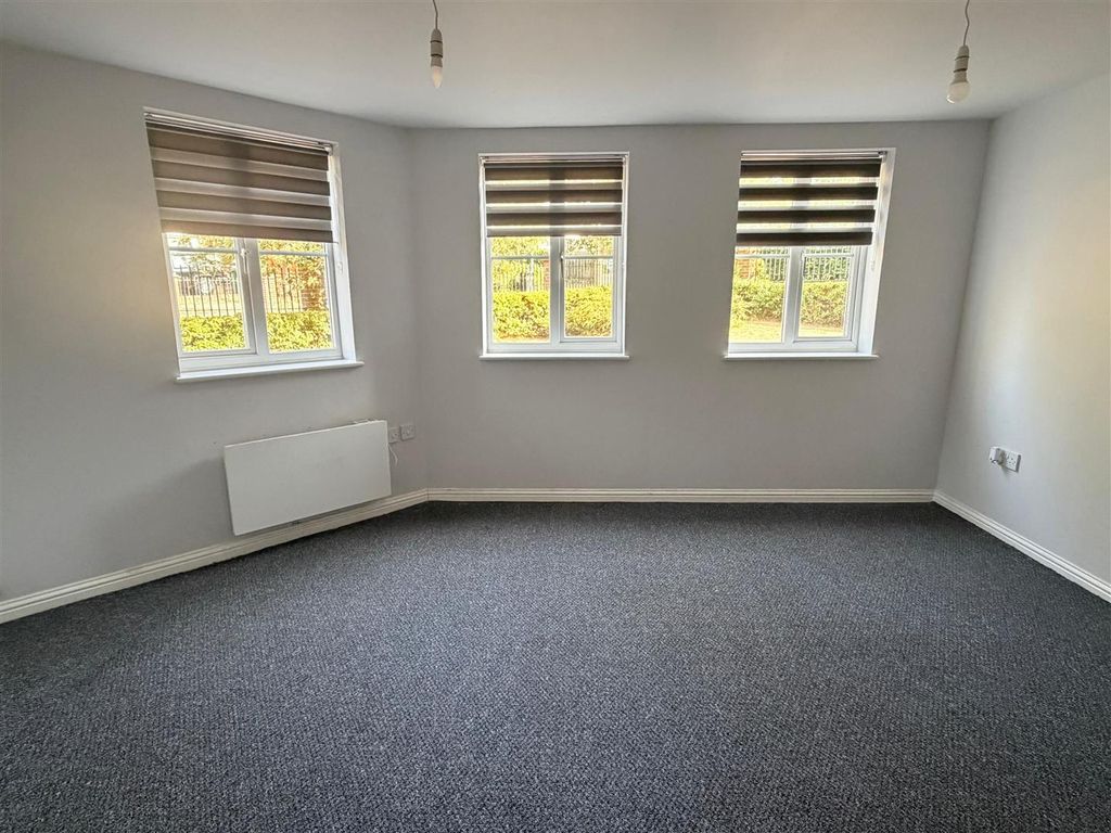 Property photo 2 of 13 Whatsapp Image 2026-08-26 At 5.27.58 Pm (3).Jpeg