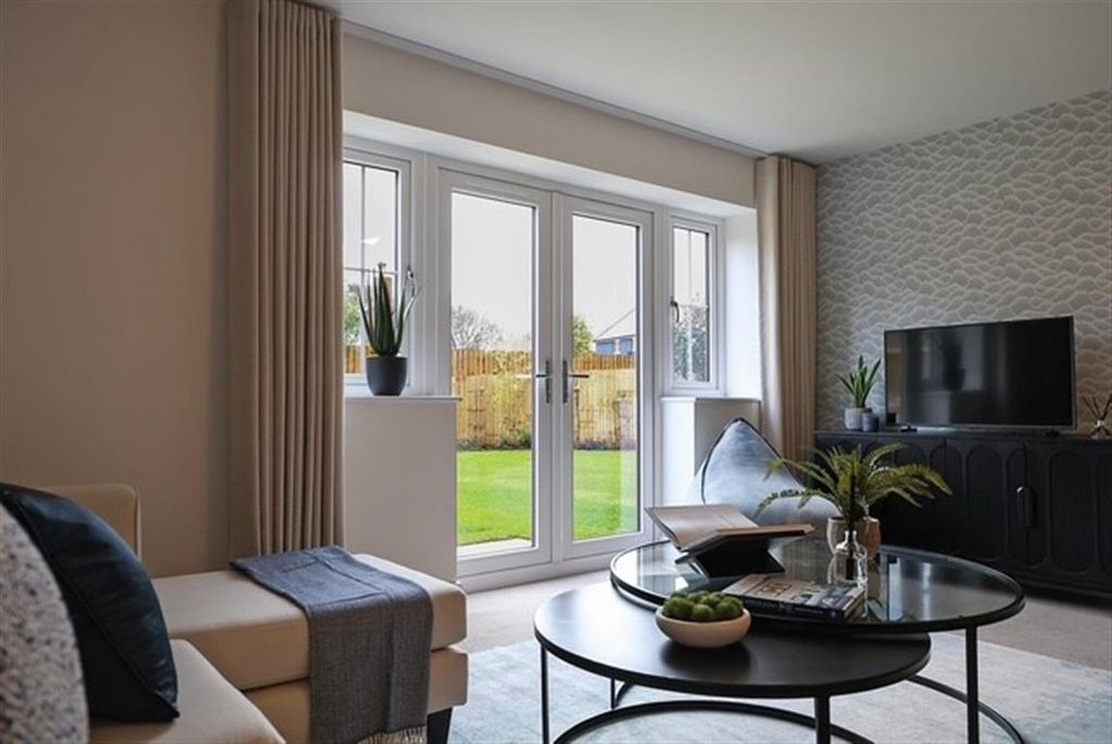 Property photo 2 of 23