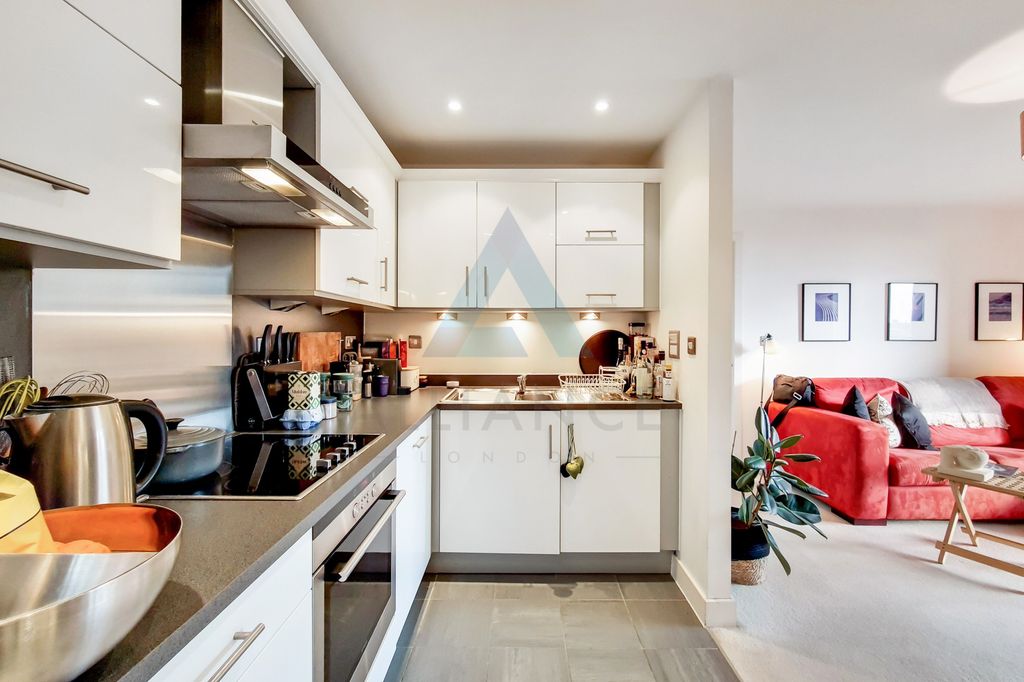 Property photo 3 of 10 Picture 3