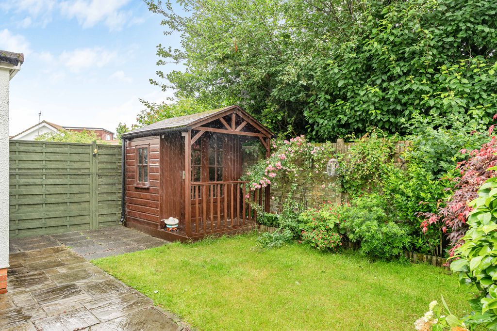 Additional image 11 of 2 bed semi-detached house for saleGloucester Close, Petersfield, Hampshire GU32
