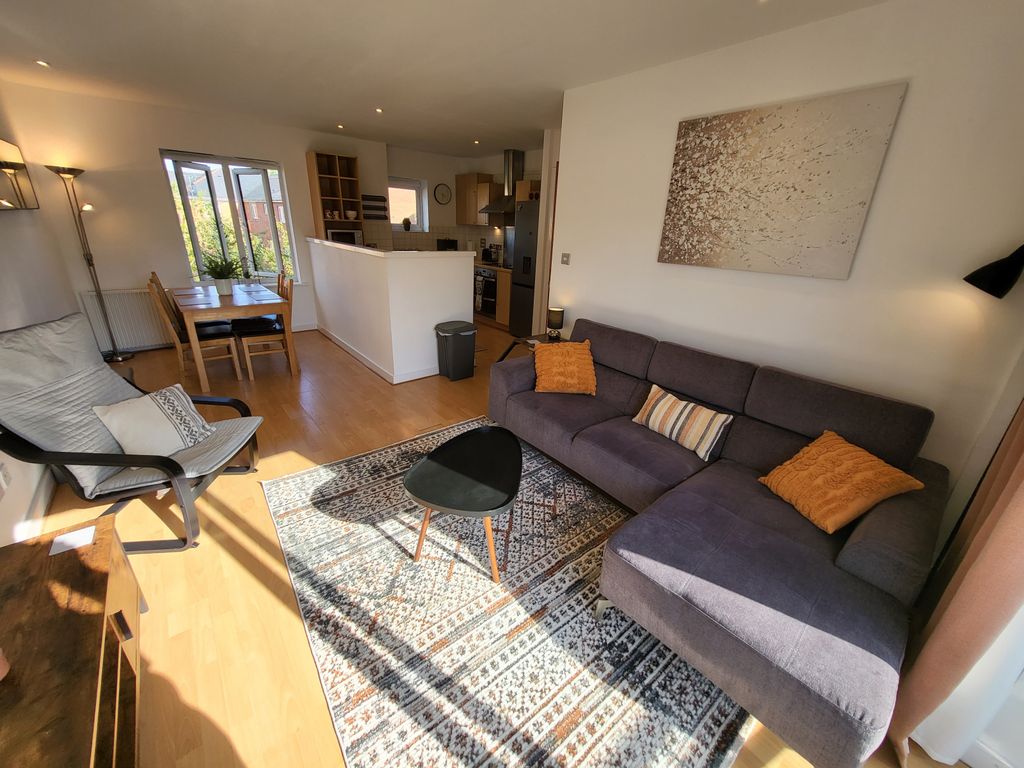 Property photo 2 of 11 Gallery