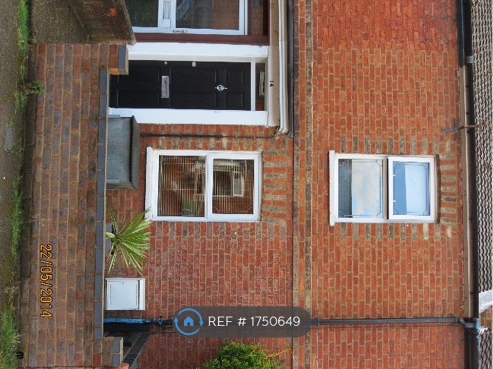 Property photo 1 of 18 14 Beaconsfield Place