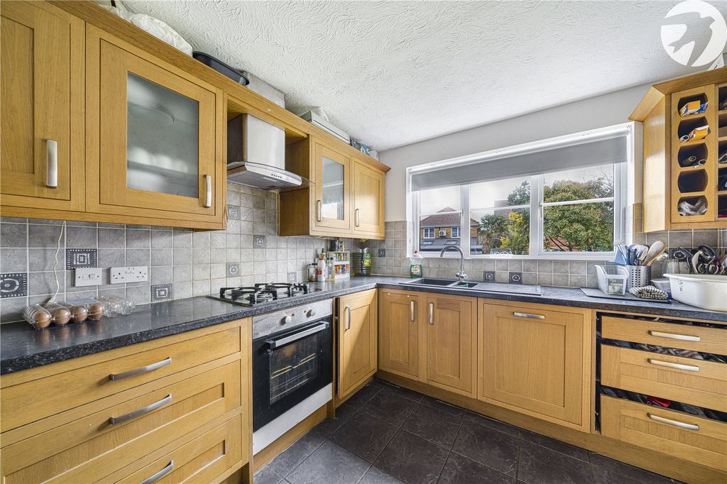 Property photo 3 of 29 Picture No. 11