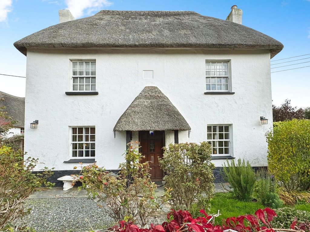 Property photo 1 of 28