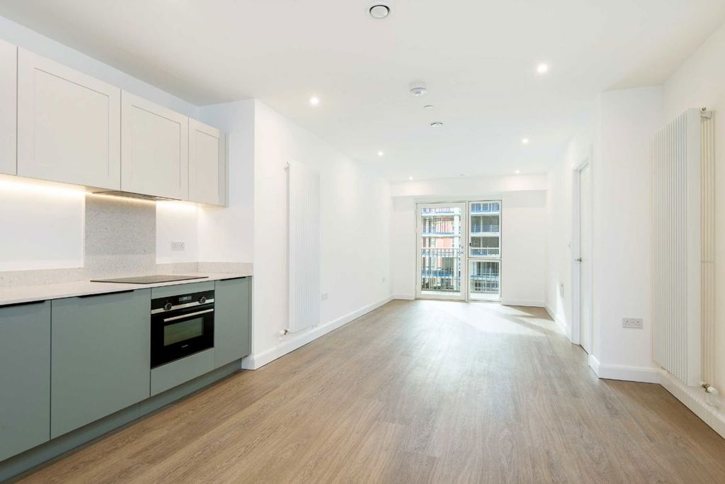 Property photo 2 of 7