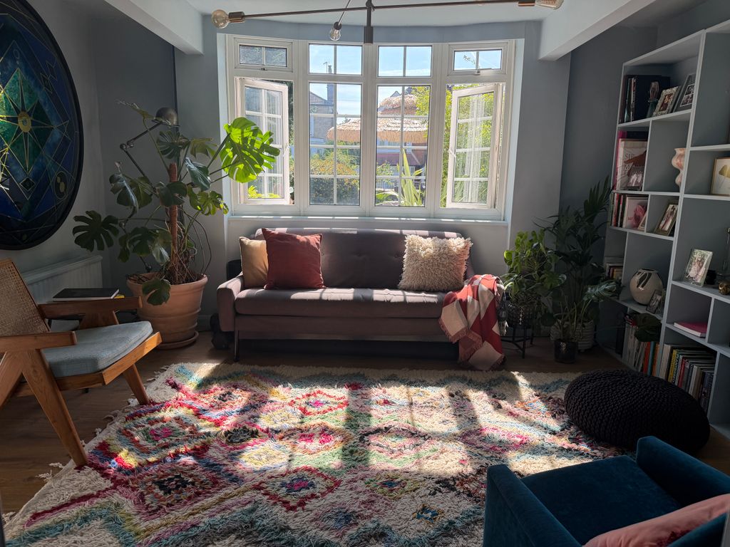 Property photo 3 of 19