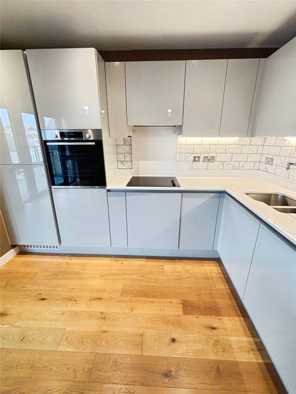 Property photo 3 of 13 Picture No. 41