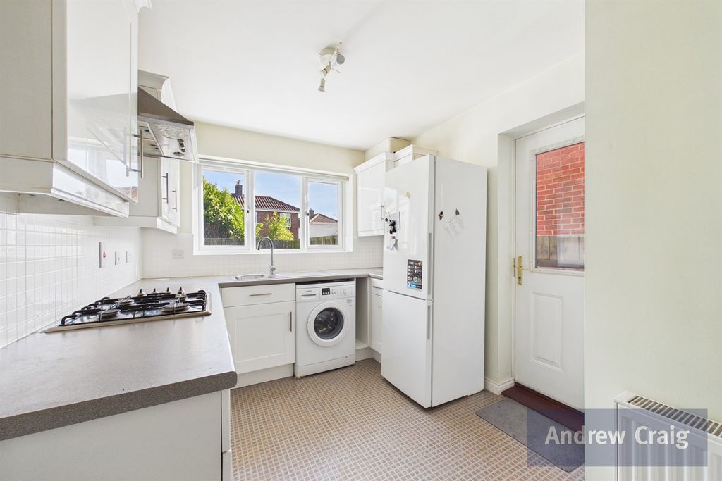 Property photo 3 of 24 Kitchen