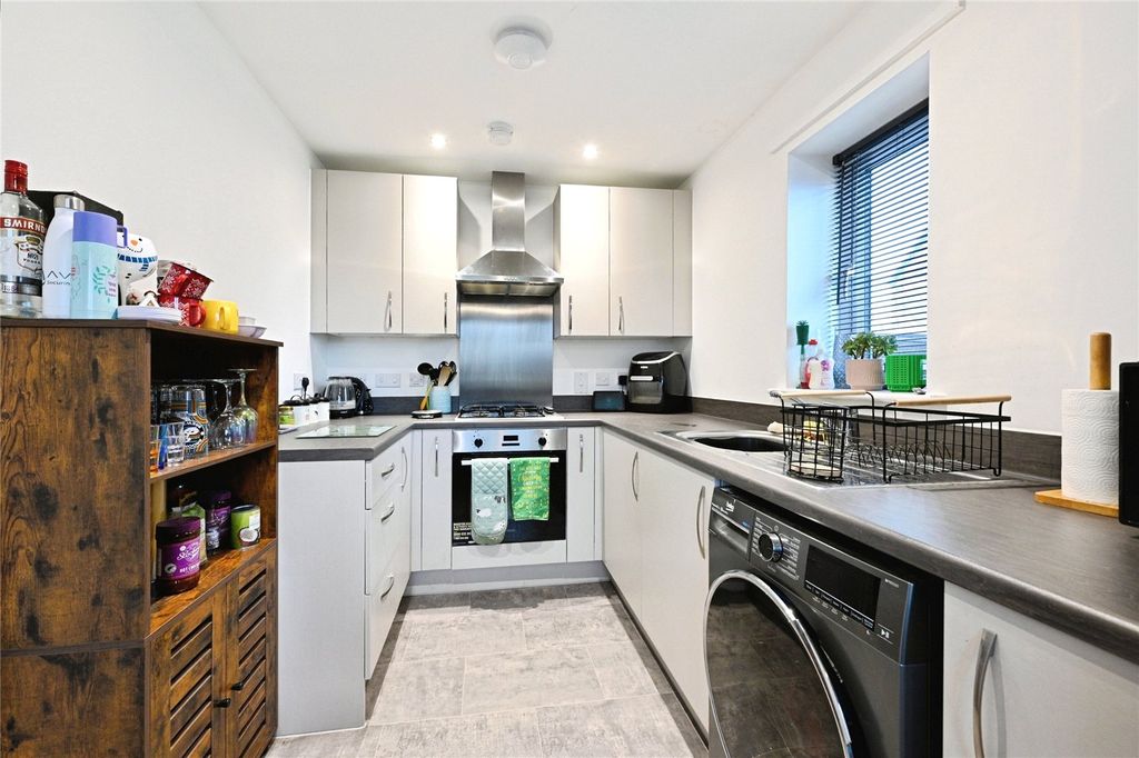 Property photo 2 of 16 Picture No. 08