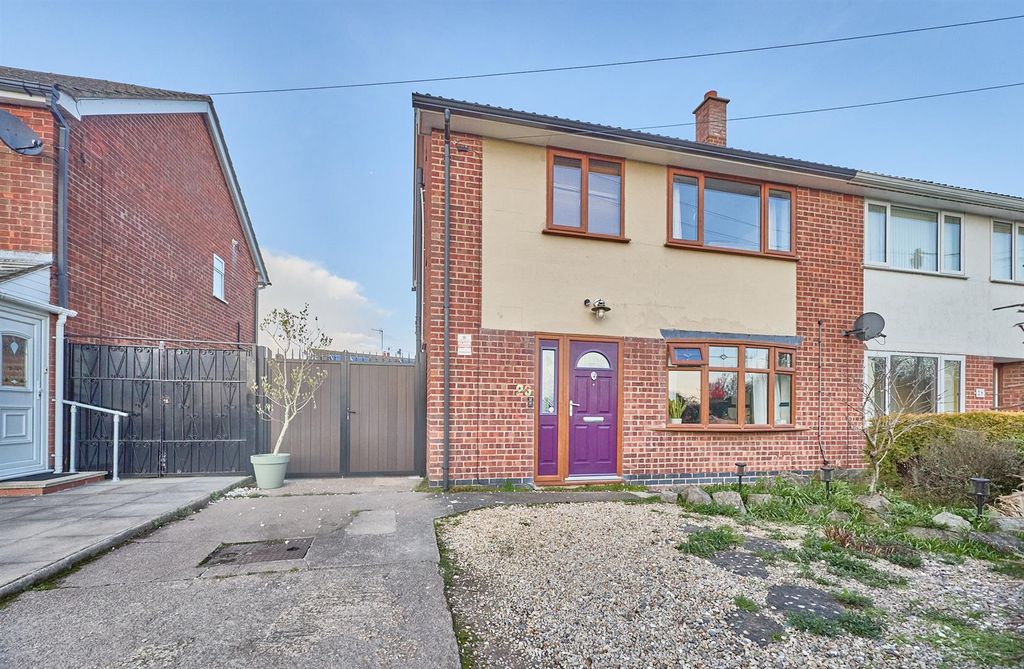 Property photo 1 of 13 Front