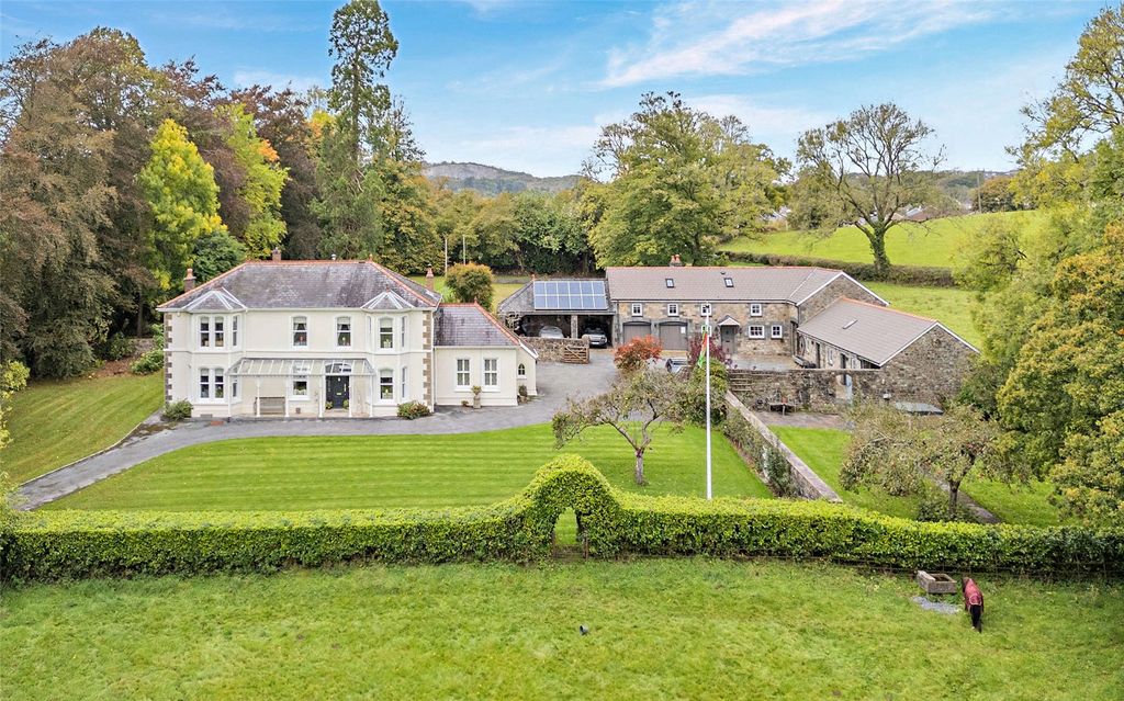 Property photo 1 of 59 Aerial