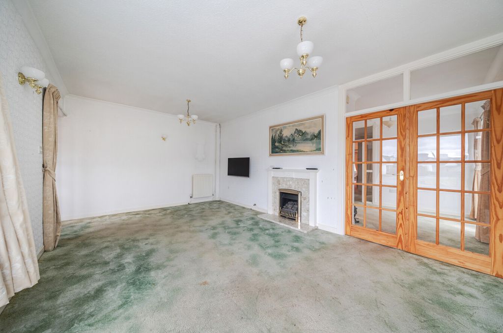 Property photo 3 of 21 1405874-19-6980Db...