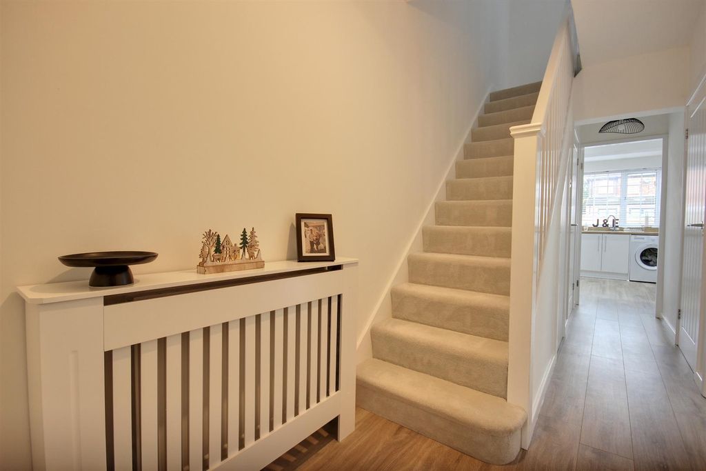 Property photo 2 of 12 Loyd Street (2).Jpg