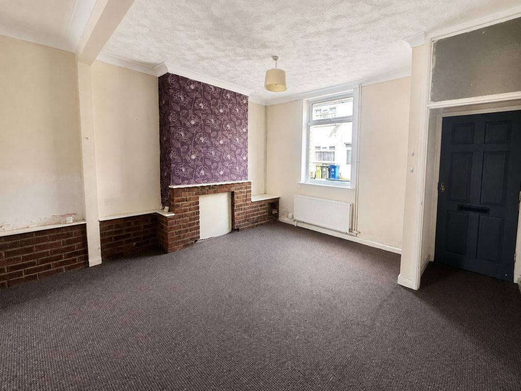Property photo 2 of 11 Picture No. 03