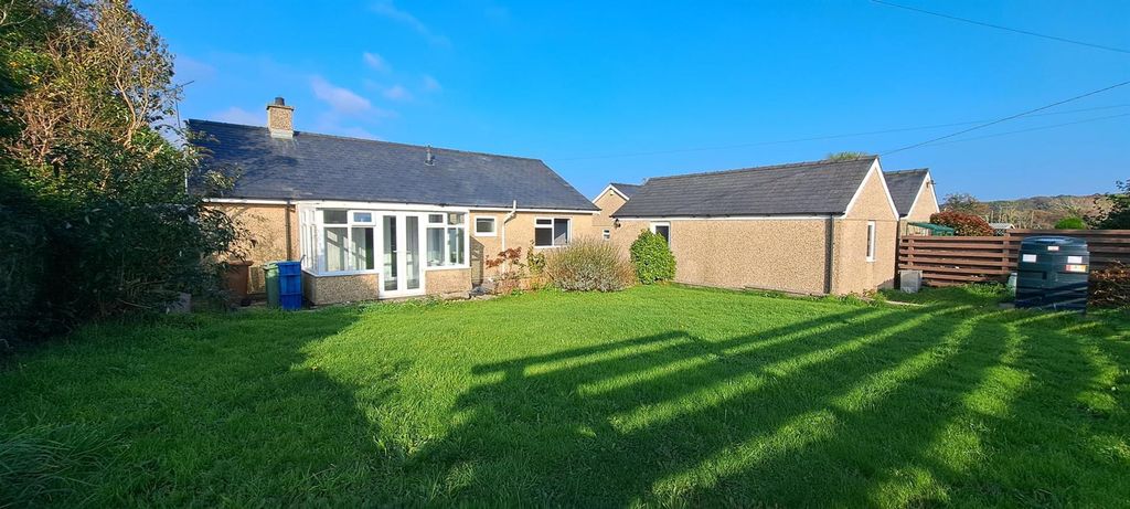 Property photo 2 of 18 D9.Jpg