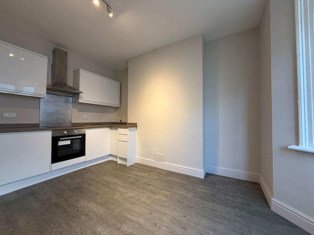 Property photo 3 of 12 Picture No. 14