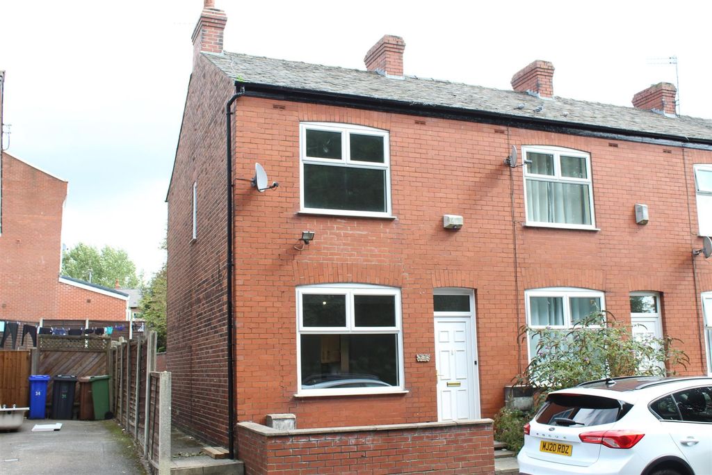 Property photo 1 of 7 Front View