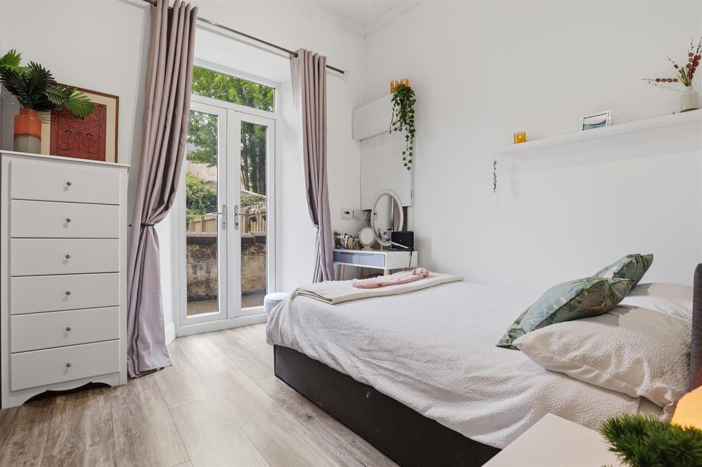Additional image 12 of 2 bed flat for saleBrisbane Street, Greenock PA16