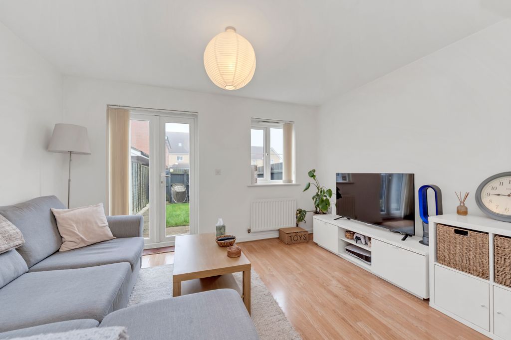 Property photo 3 of 13