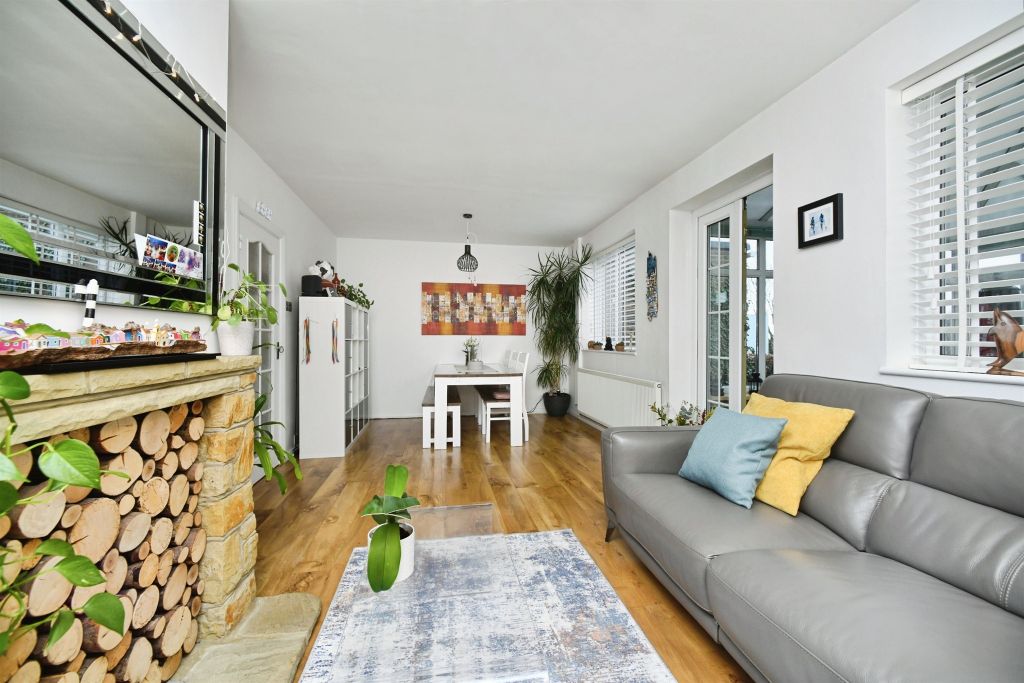 Property photo 2 of 29