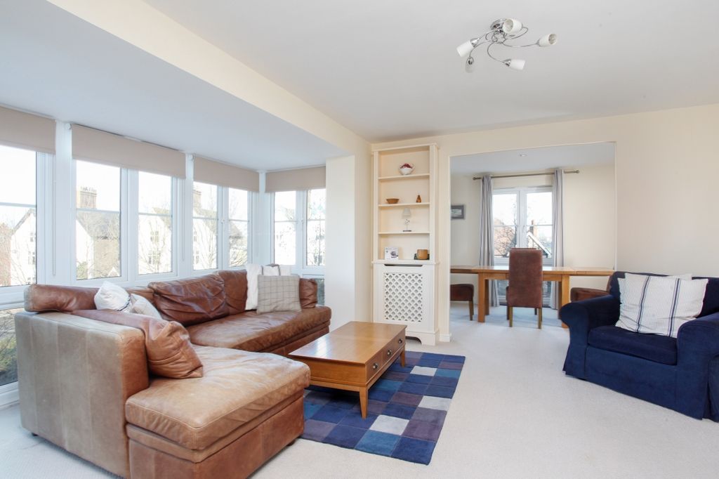Property photo 1 of 23 25 Trevelyan Cour...