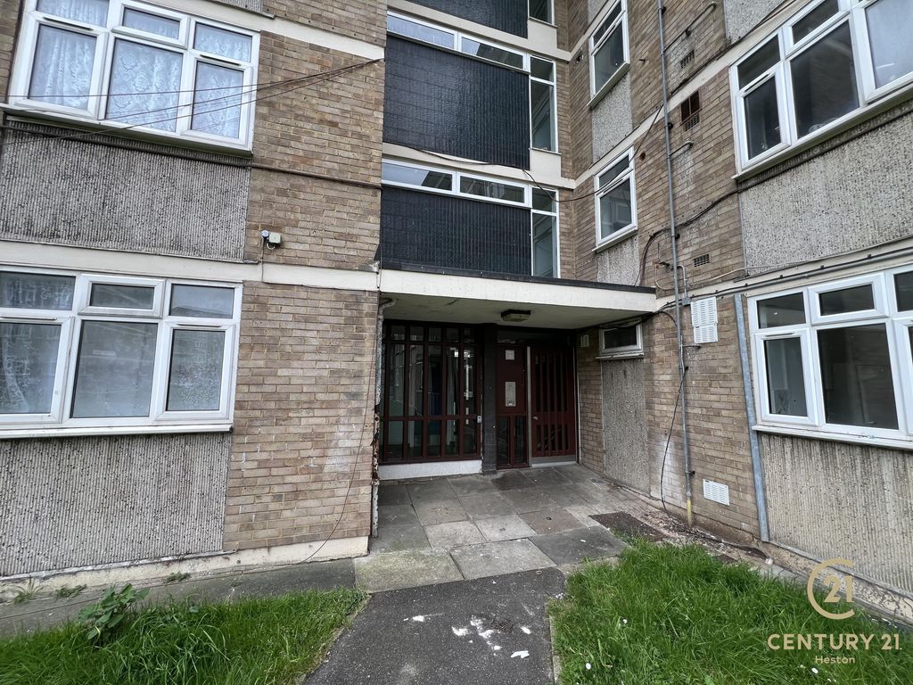 Property photo 2 of 5