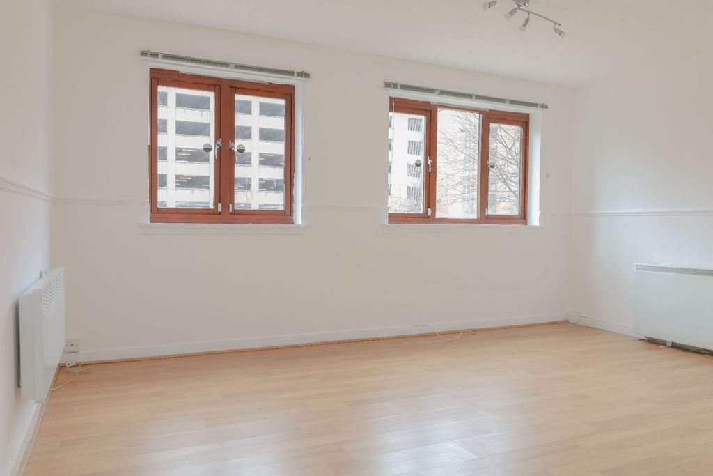 Property photo 2 of 7 Photo 2