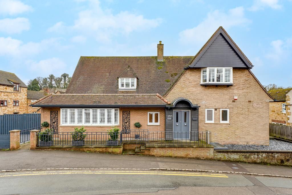 Property photo 1 of 11 Spread Eagle, Cottingham - Exterior Shots-4.Jpg