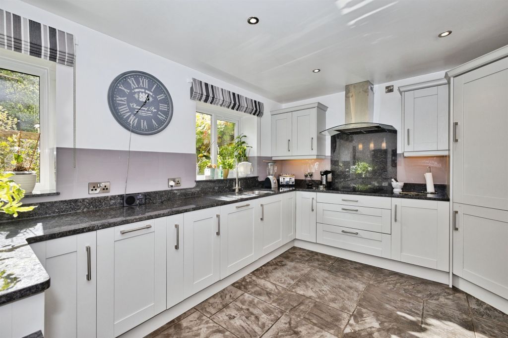 Property photo 3 of 30