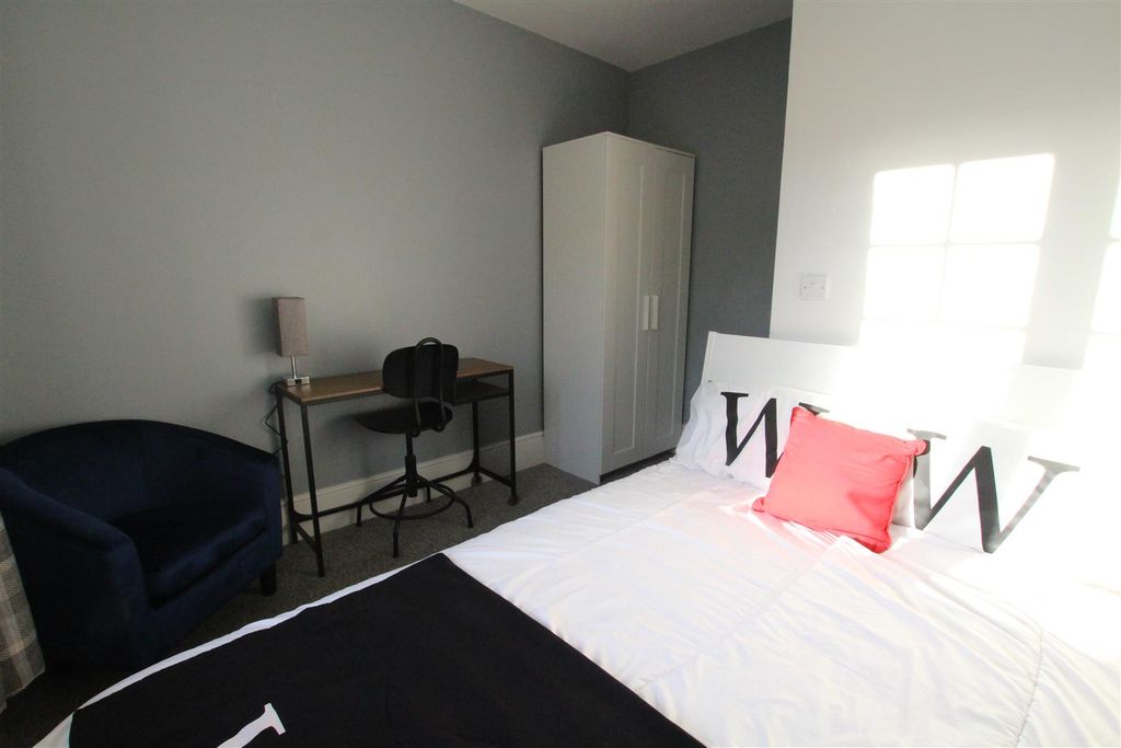 Property photo 2 of 10 Img_9372.Jpg