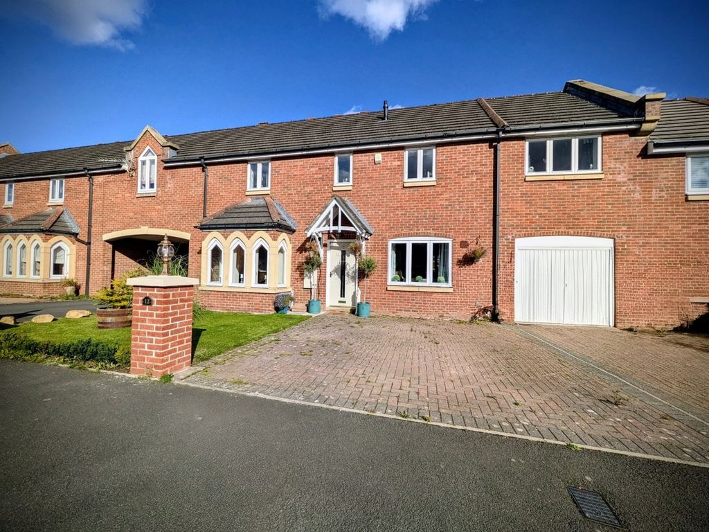 Property photo 1 of 18 1000001398