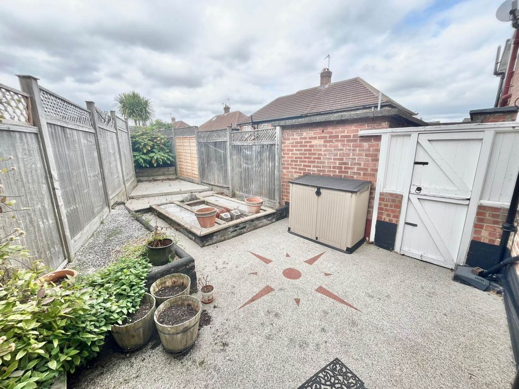 Property photo 3 of 13