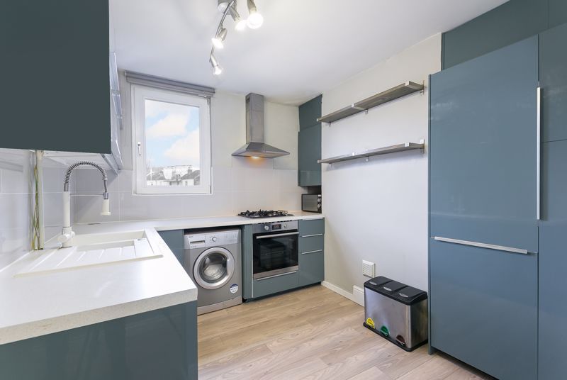 Property photo 1 of 9 Kitchen