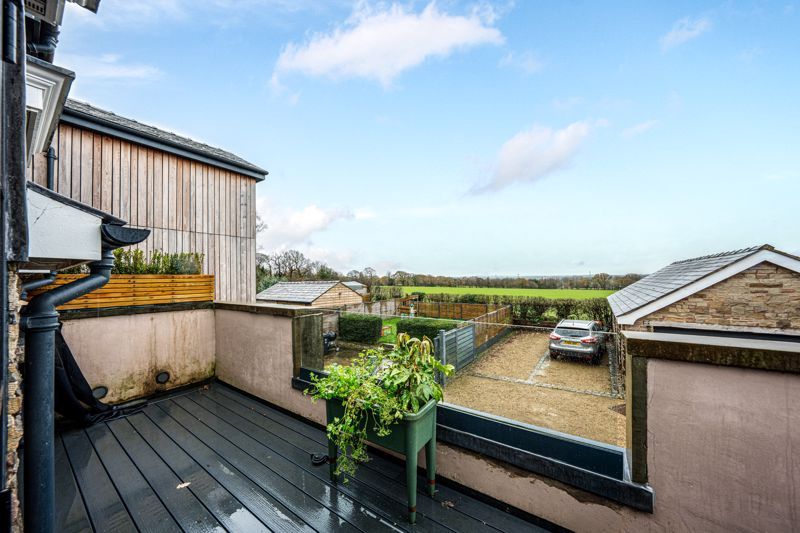 Property photo 3 of 20 Photo 7