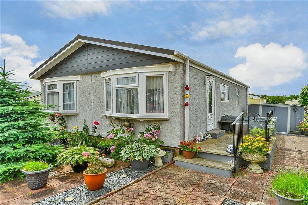 Property photo 3 of 9 Front