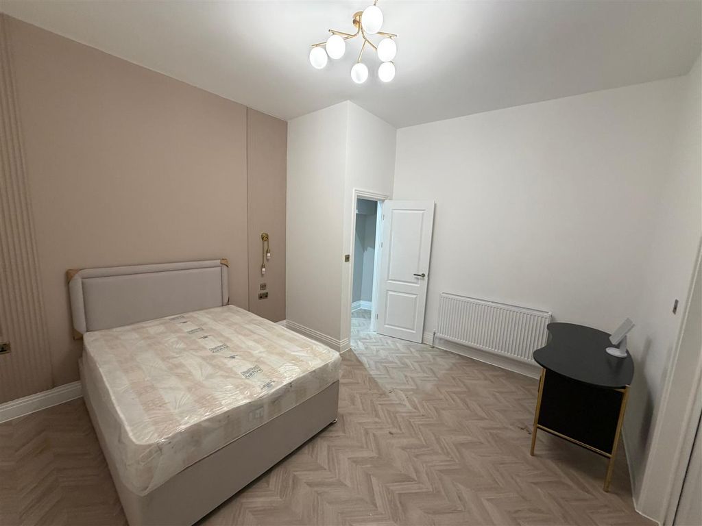 Property photo 1 of 7 Double Room.Jpg